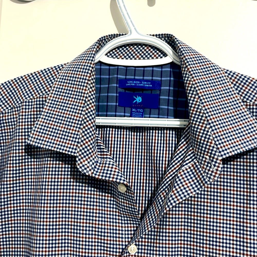 Non Iron Slim Fit XL button down men’s shirt Small checks pattern nice condition